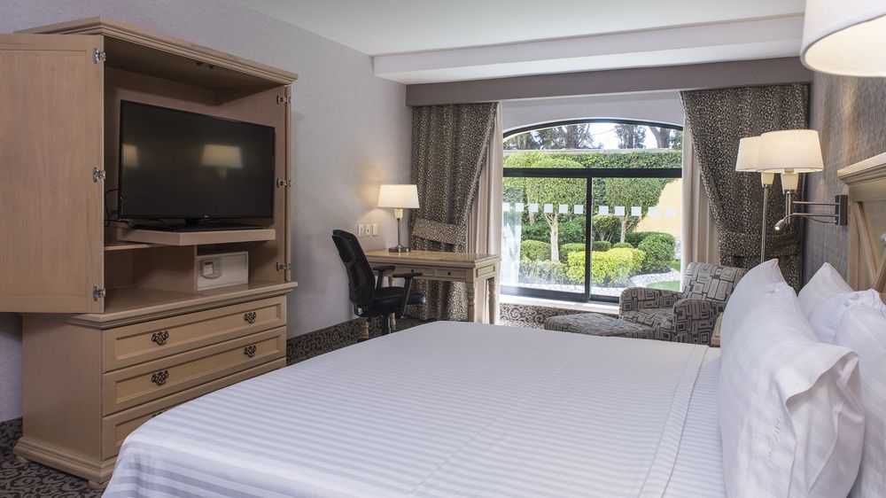 Holiday Inn Express & Suites Queretaro By Ihg Zewnętrze zdjęcie